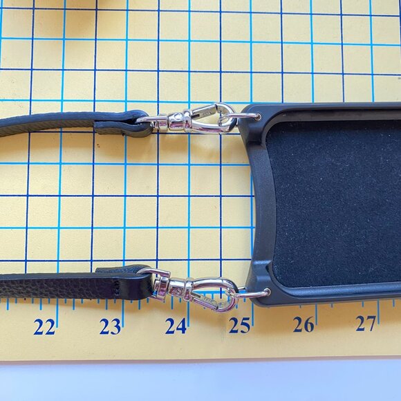 Bandolier Emma cross-body case Apple iPhone 11 Pro - Picture 5 of 6